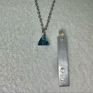 NWOT Turquoise Triangle Necklace